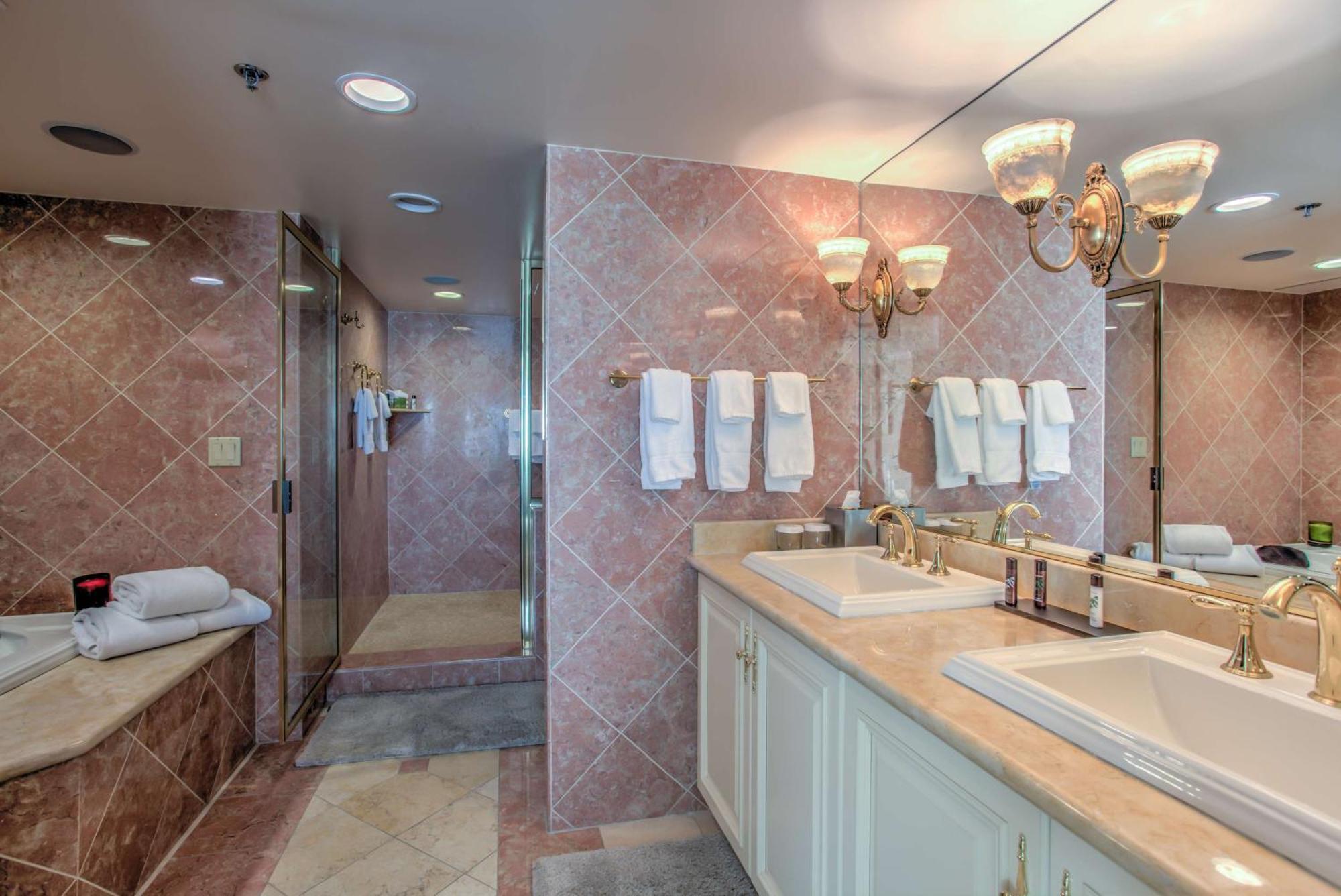 Hotel Embassy By Hilton Convention Center Vegas Las Vegas