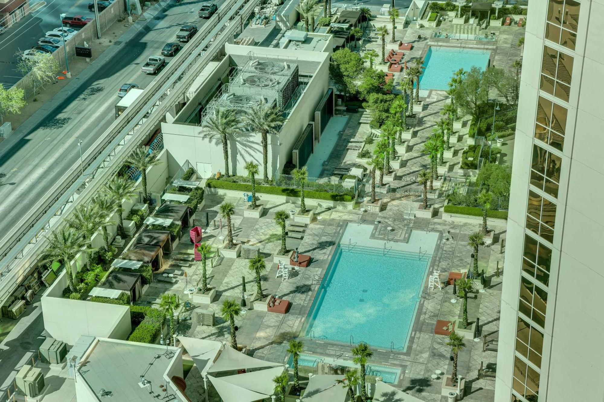 Hotel Mirai Mgm Signature