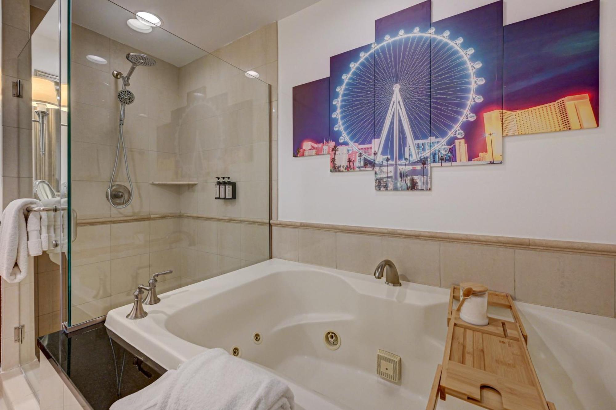 Hotel Lucky Gem Penthouse & Luxury At Signature Resort, 2816
