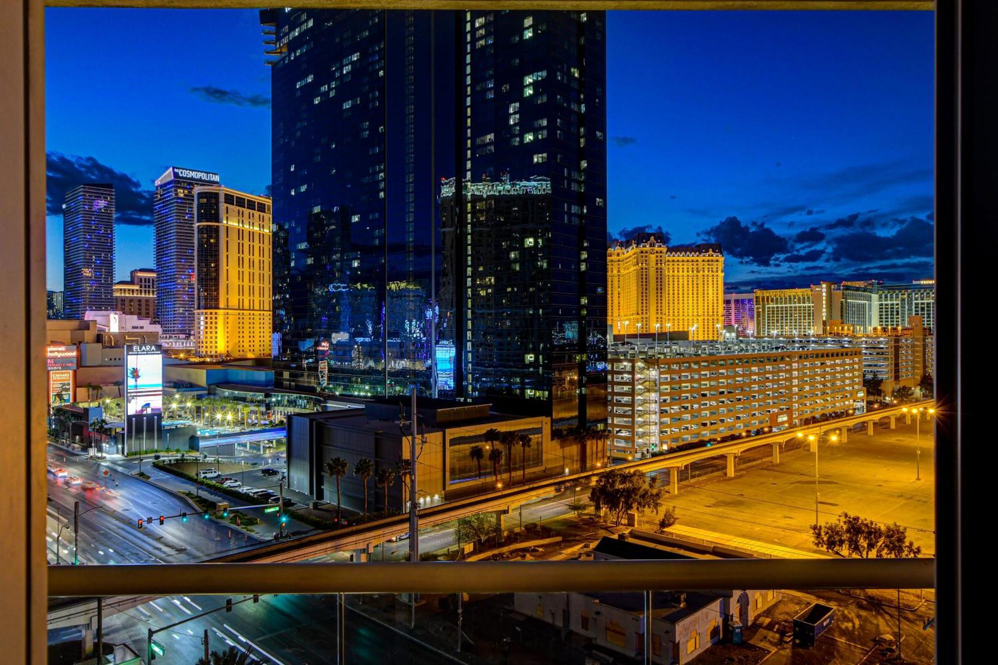 Lucky Gem Penthouse & Luxury At Signature Resort, 2816