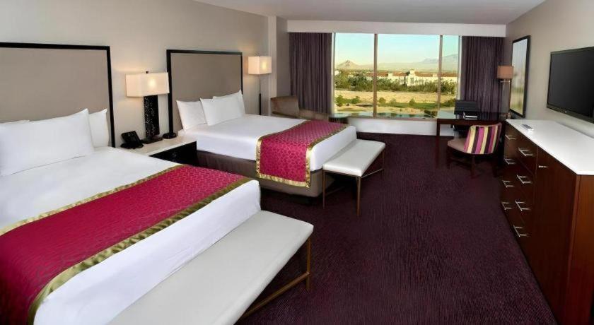 Suncoast And Casino Resort 4*