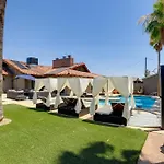 Spacious Las Vegas Getaway With Private Pool And Spa!