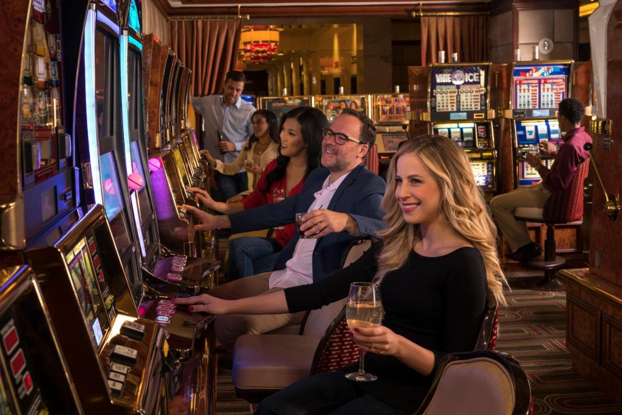 Golden Nugget & Casino Vegas Resort