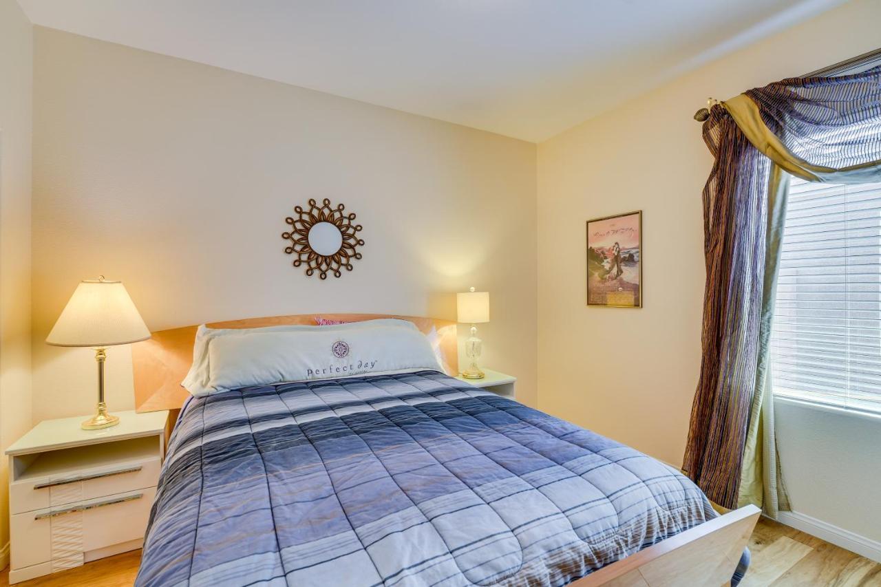 Holiday home Dog-friendly Vegas With Private Yard