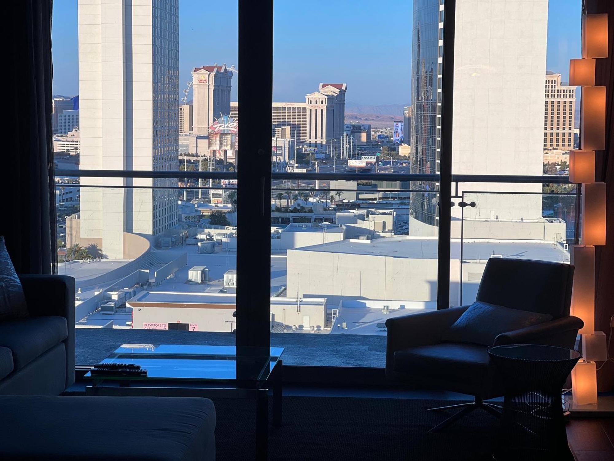 Luxe Condo Balcony Strip View No Resort Fee Las Vegas