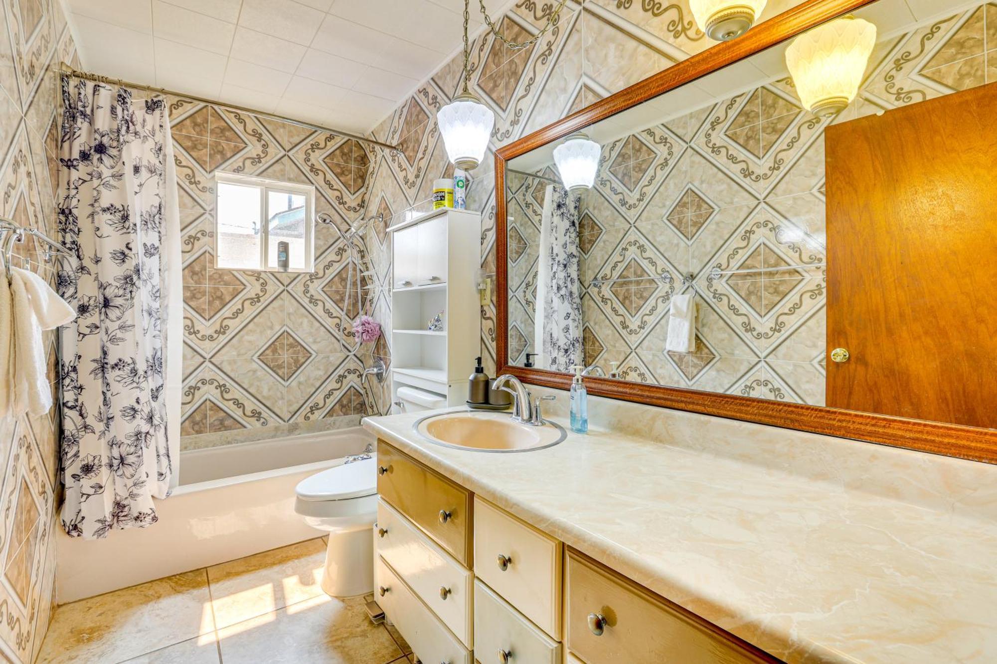 Pet-friendly Near Downtown Henderson Holiday home Las Vegas