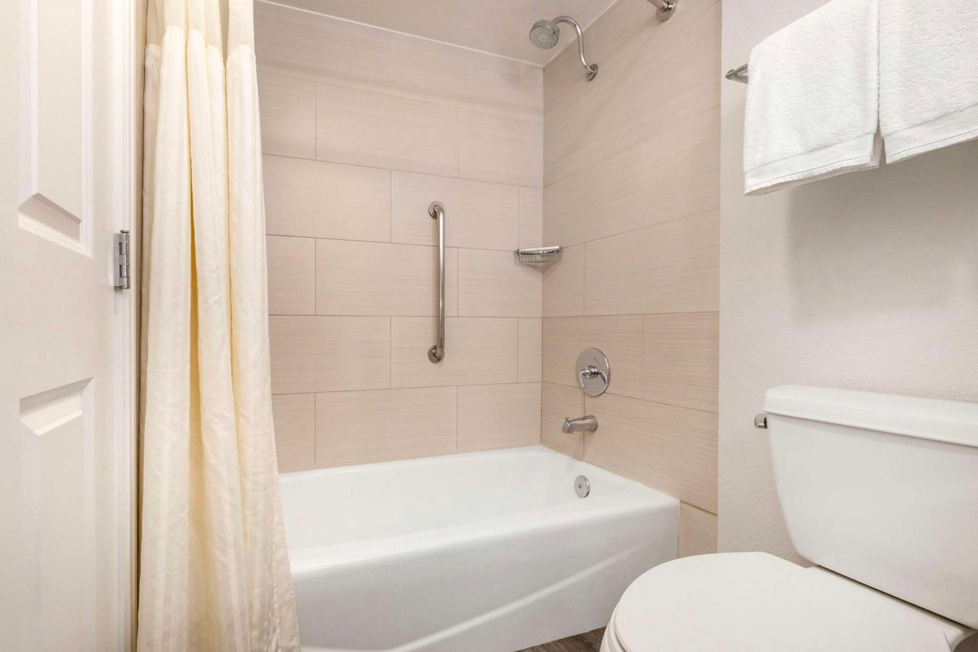 Hilton Grand Vacations Club Paradise Vegas