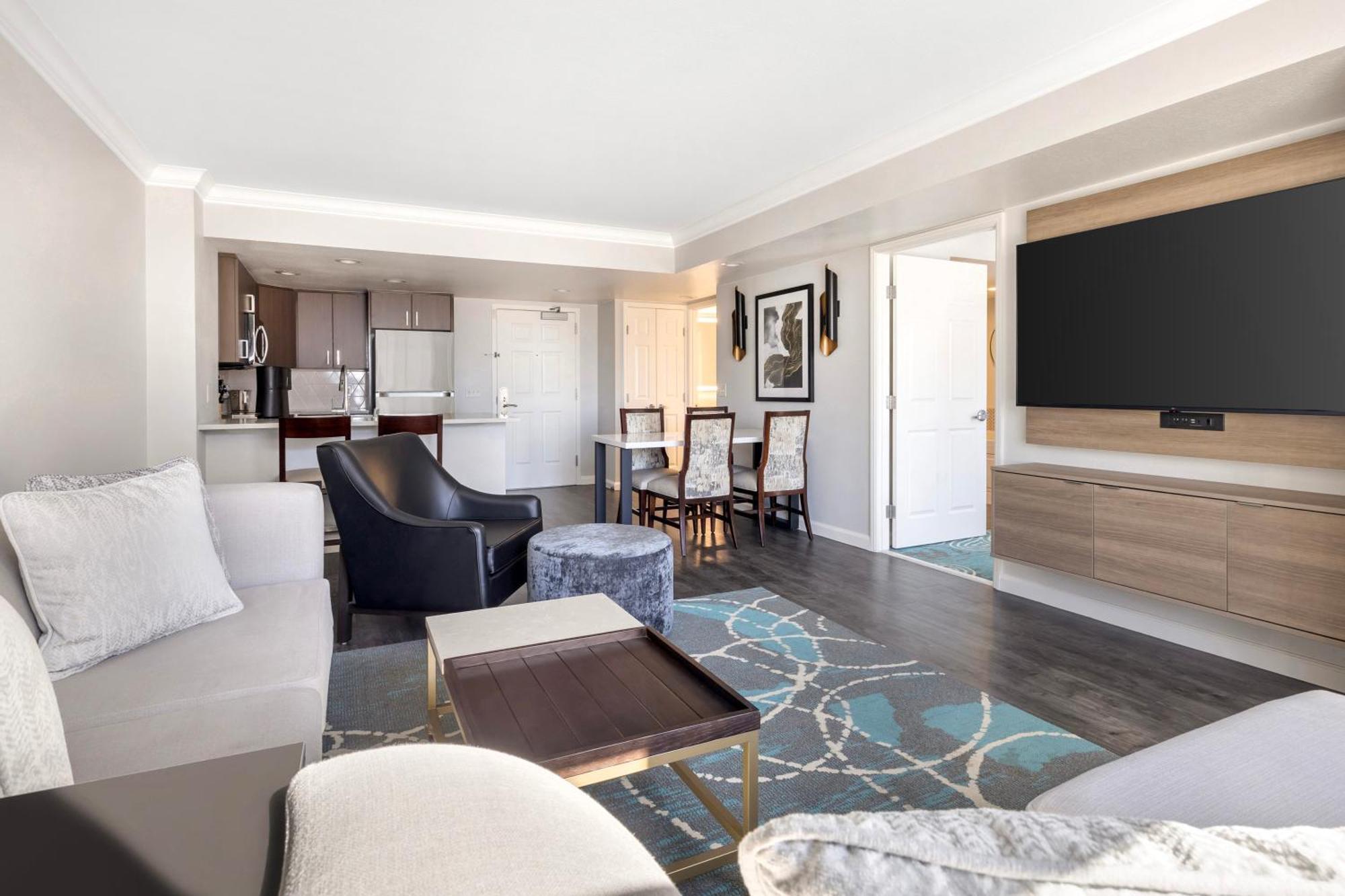 Hilton Grand Vacations Club Paradise Vegas Resort