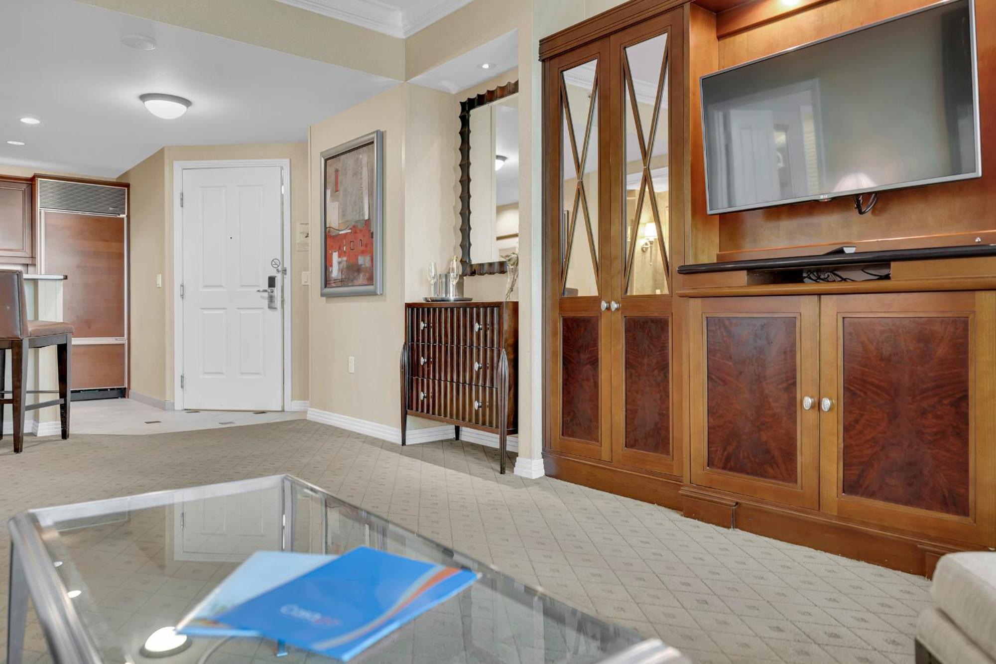 Kintsugi Retreat-condo-stripview-no Fee