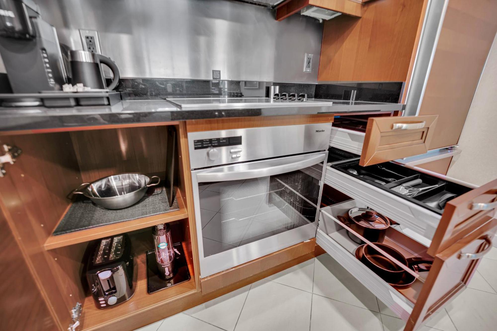 Kintsugi Retreat-condo-stripview-no Fee * Las Vegas