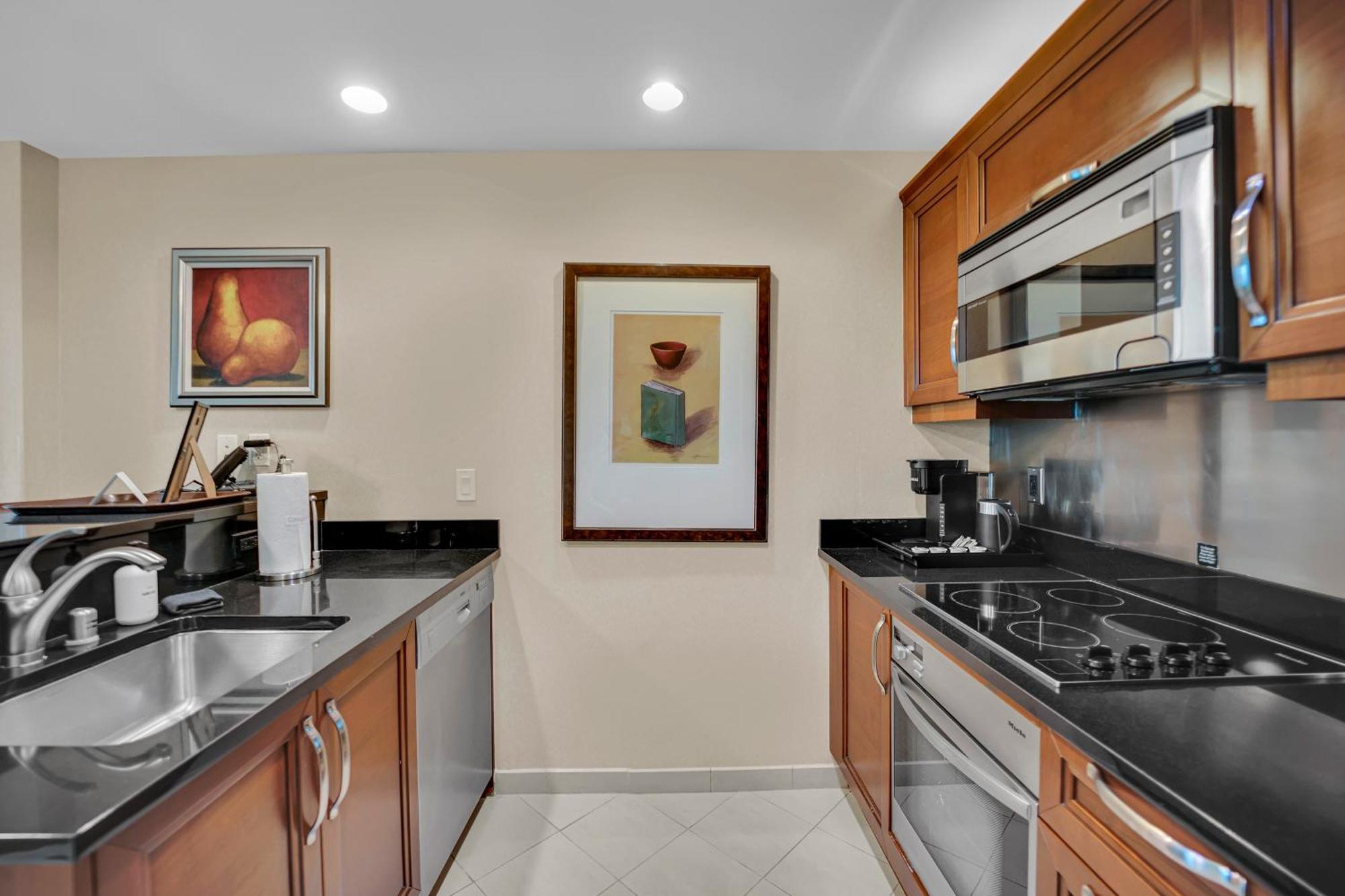 Hotel Kintsugi Retreat-condo-stripview-no Fee Las Vegas