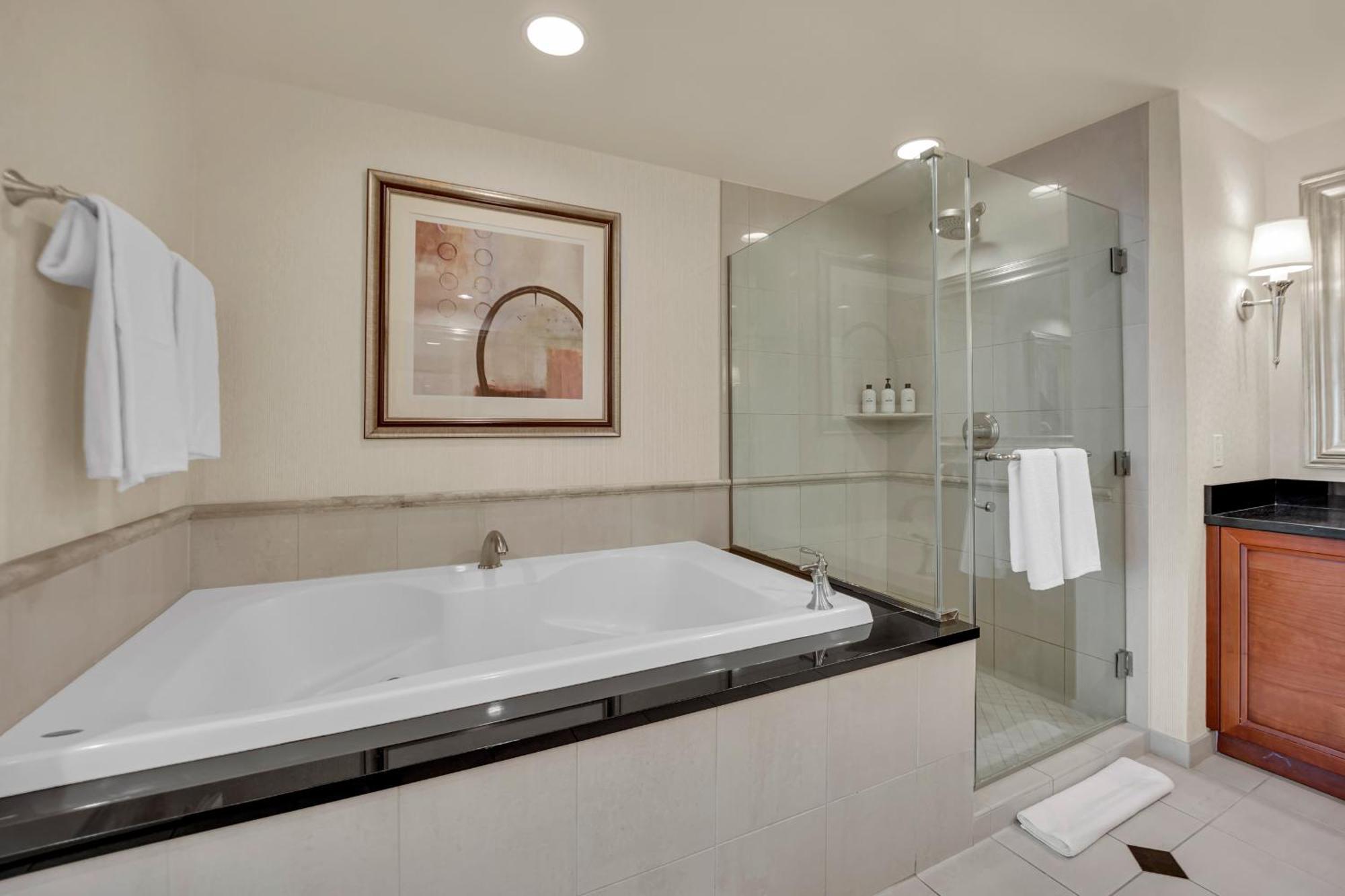Kintsugi Retreat-condo-stripview-no Fee * Las Vegas
