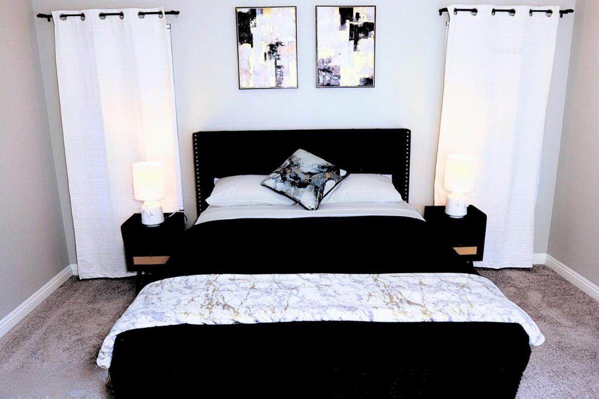 New Luxury 50 Off Perfect Getaway Holiday home Las Vegas