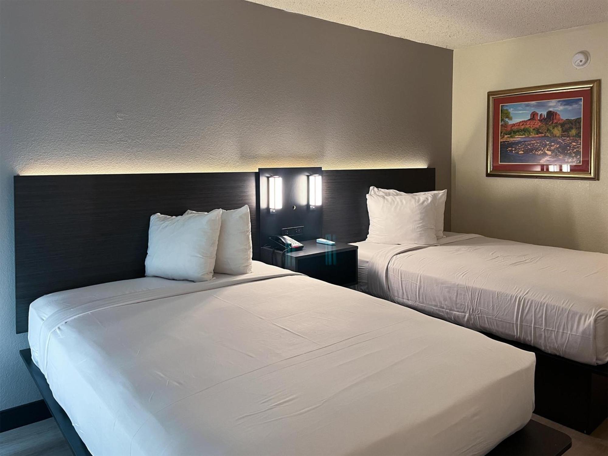 6 Vegas, Nv - Strip Hotel