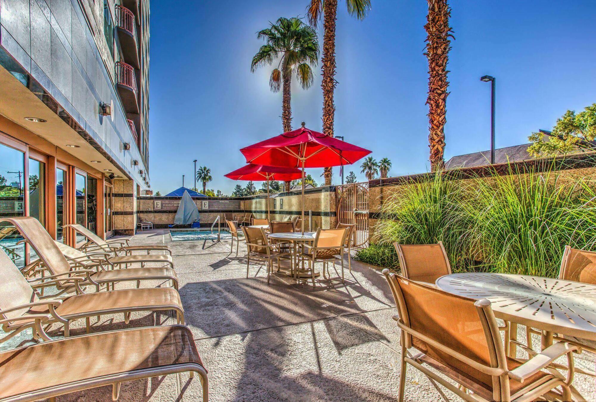 Embassy By Hilton Convention Center Vegas Las Vegas