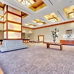 Skyline Serenity Mgm Signature Condo
