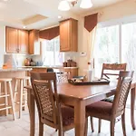 Elegant Beautiful Home With Pool & Heated Spa