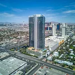 Palms Place Hotel By Zelloo