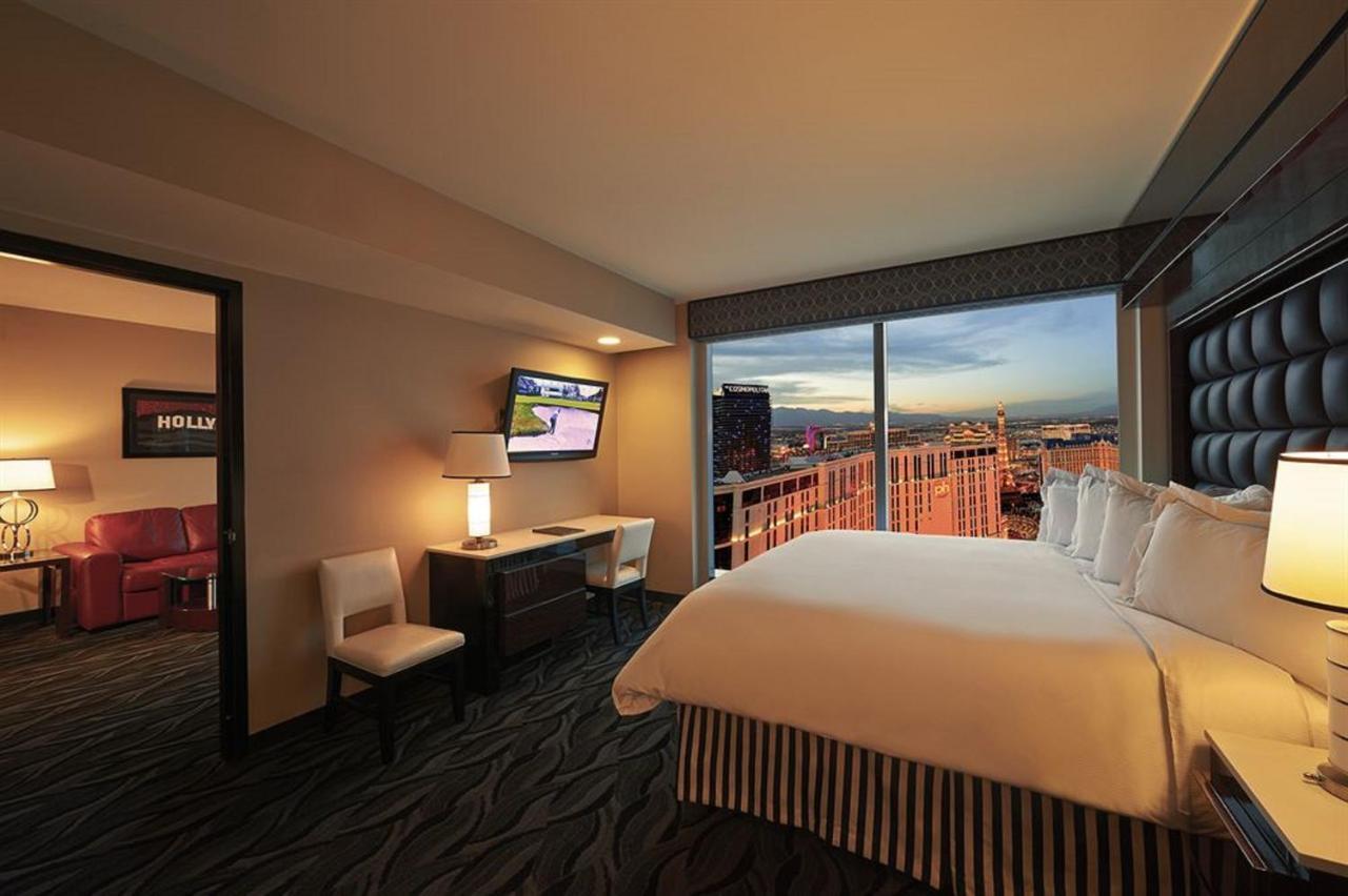 At Elara Vegas Center Strip-no Fees