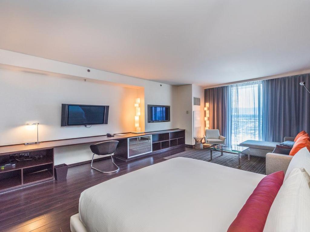 Palms Place And 4*