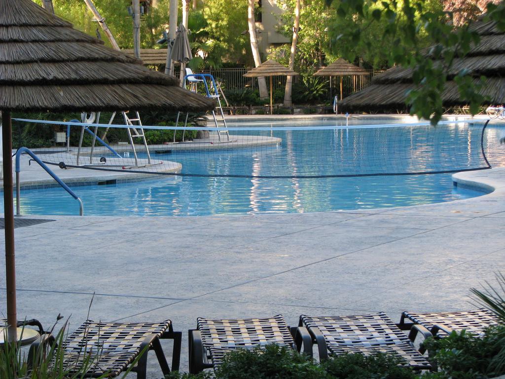 At Tahiti Village And Spa-no Fee