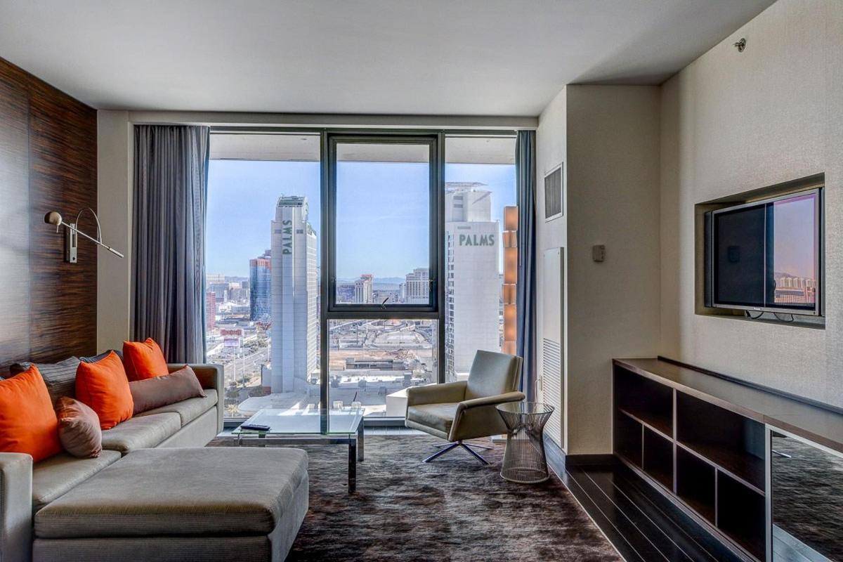 Luxury Studio Strip View No Fee Palms Place * Las Vegas
