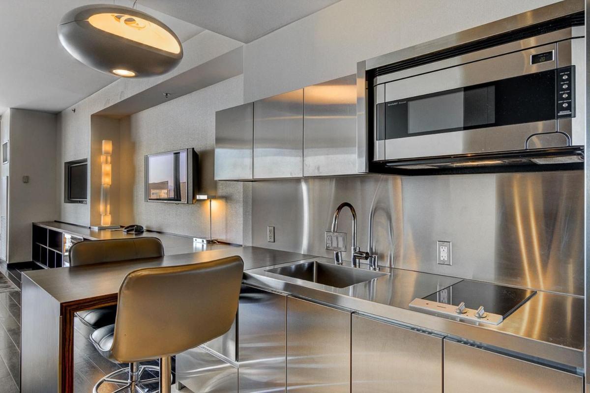 Aparthotel Luxury Studio Strip View No Fee Palms Place