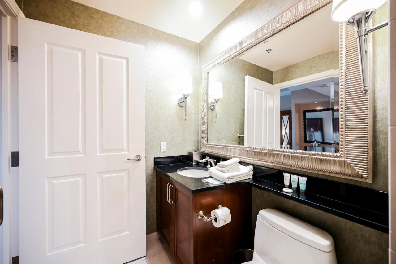 Stripviewsuites Penthouse Two-bedroom Conjoined Aparthotel Las Vegas