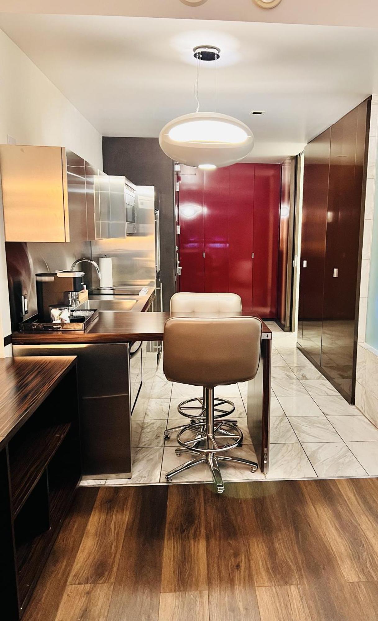 Luxe Condo Balcony Access No Resort Fee *