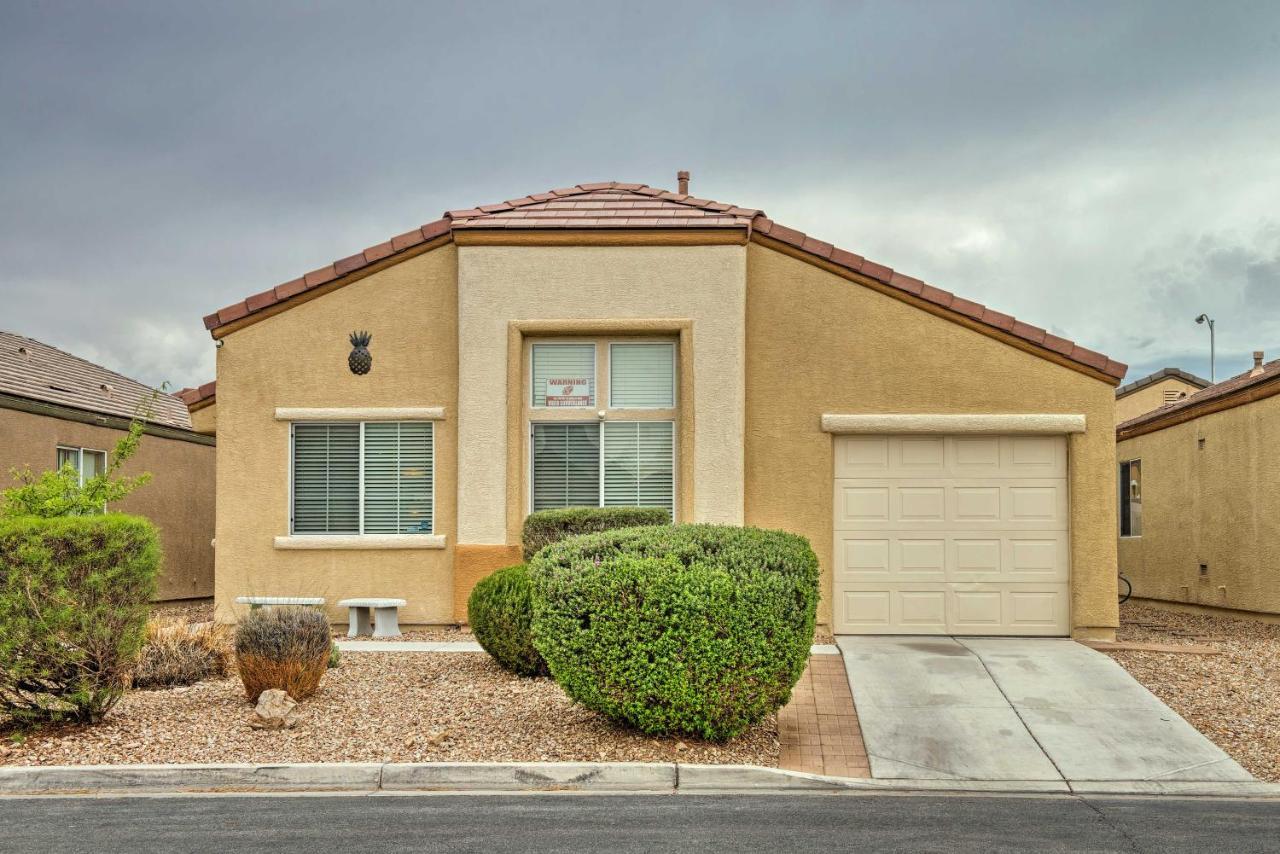 Gated Community With Patio, 9 Mi To Vegas Strip Holiday home