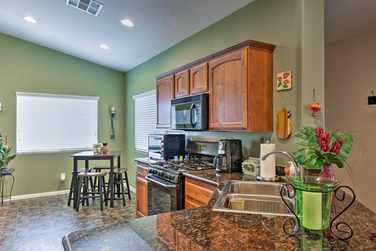 Gated Community With Patio, 9 Mi To Vegas Strip Holiday home Las Vegas