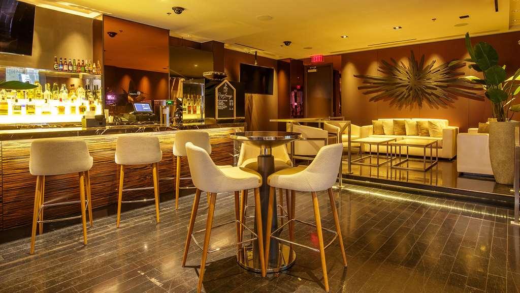 Apartamento Hi-rise Private Balcony & Strip Views *