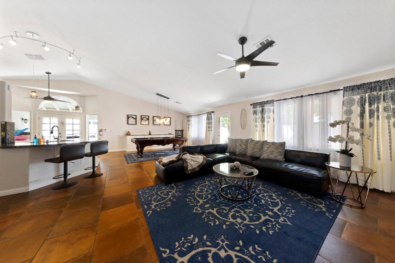 Ultimate Vacation: A Luxurious Oasis With A Pool! Holiday home Las Vegas