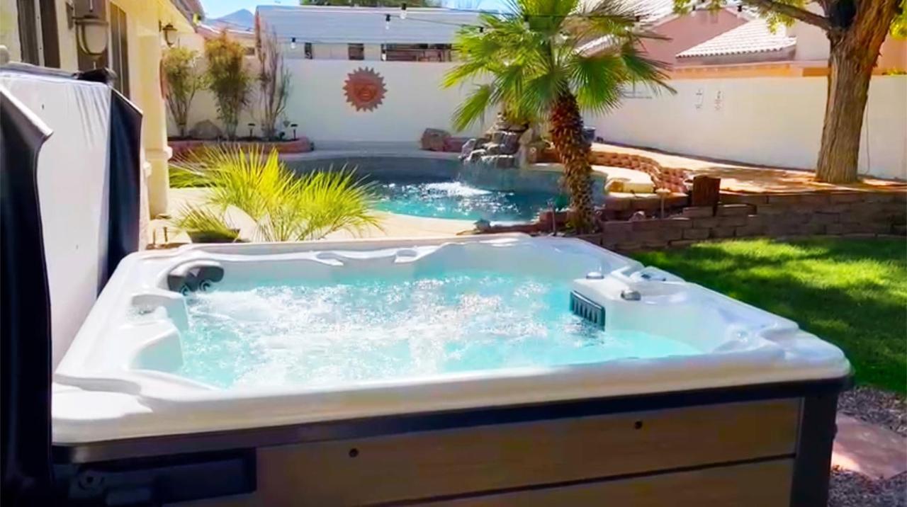 Holiday home Ultimate Vacation: A Luxurious Oasis With A Pool!