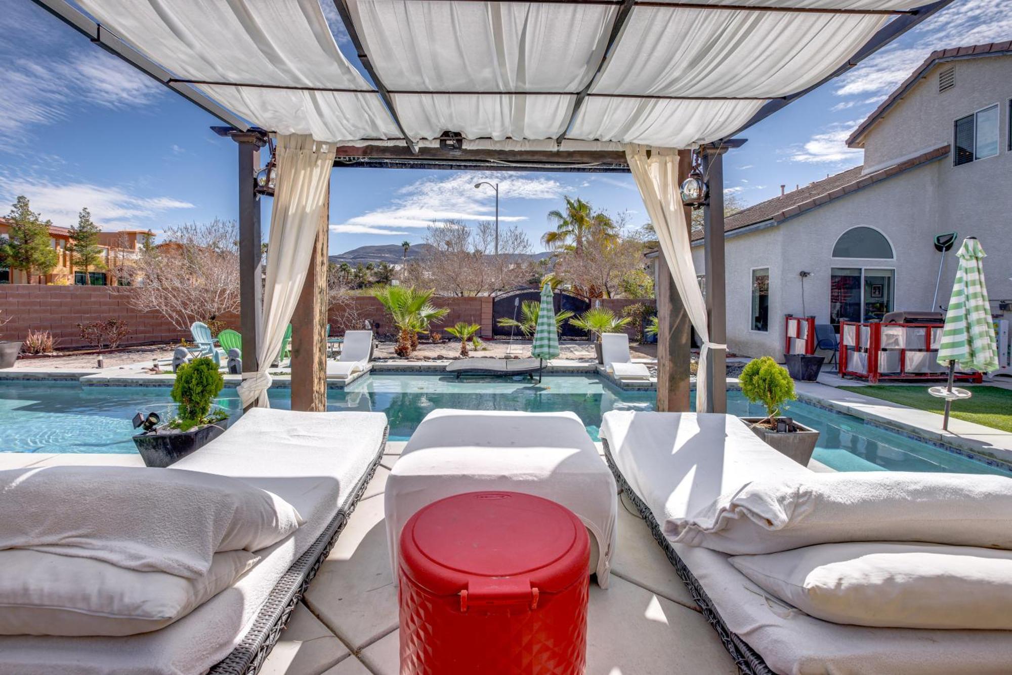 Luxe Henderson Retreat With Pool - 13 Mi To Strip! * Las Vegas