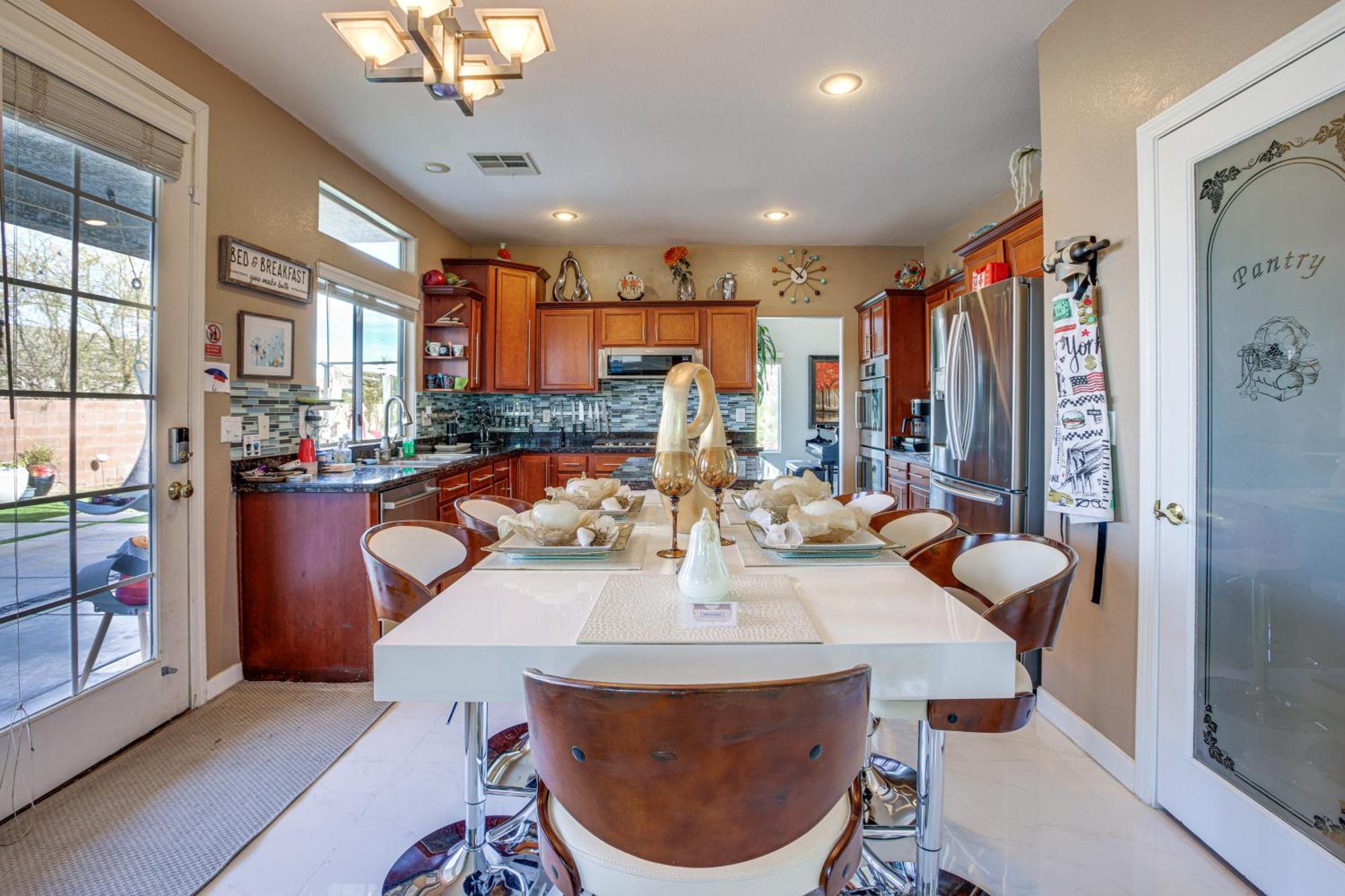 Luxe Henderson Retreat With Pool - 13 Mi To Strip! Holiday home