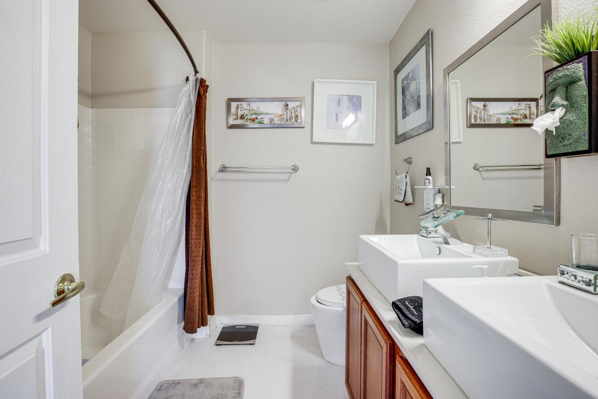 Luxe Henderson Retreat With Pool - 13 Mi To Strip! Las Vegas