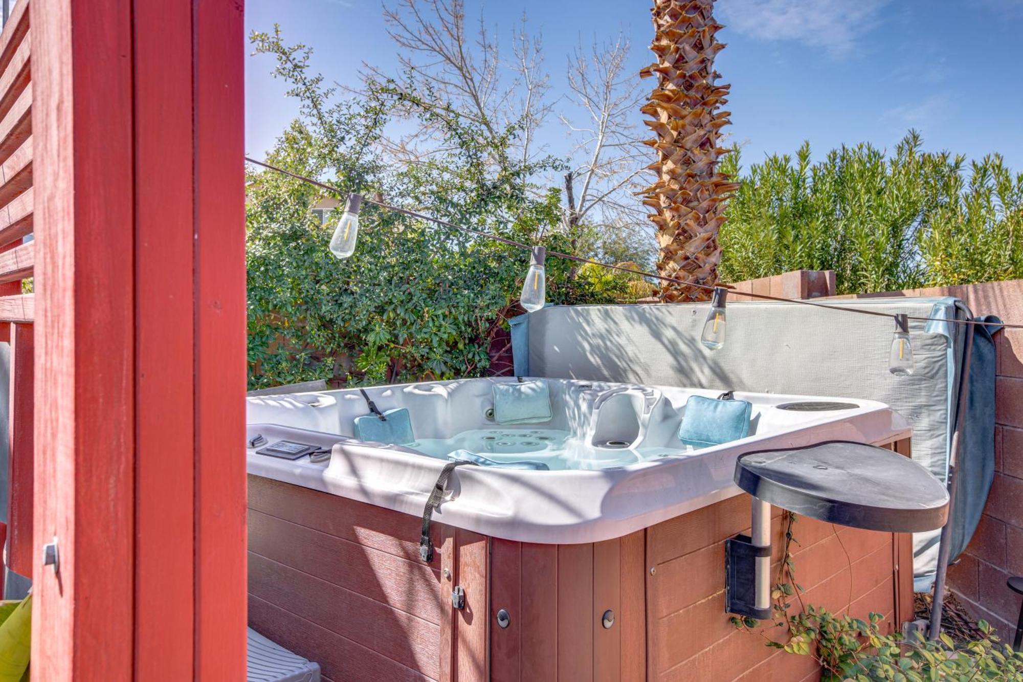 Luxe Henderson Retreat With Pool - 13 Mi To Strip!