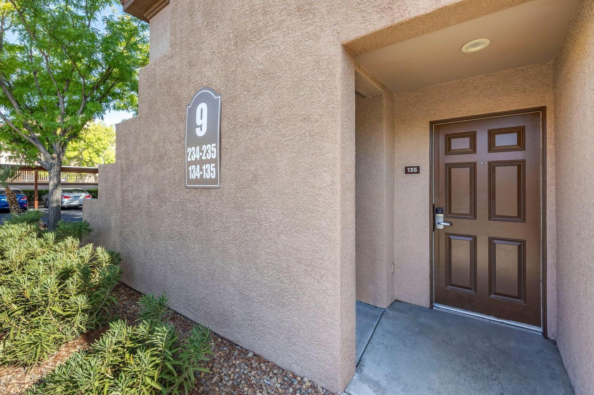Hilton Vacation Club Desert Retreat Vegas Resort Las Vegas