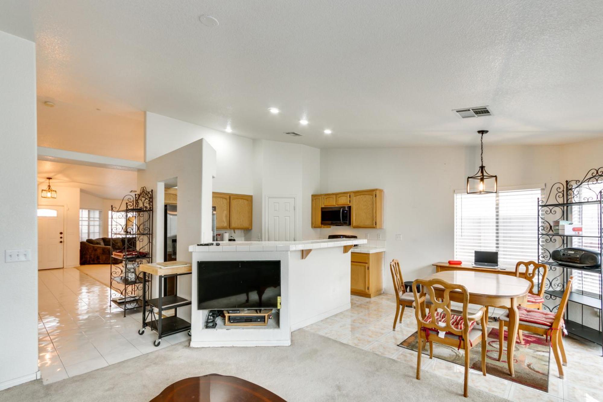 Pet-friendly Escape With Grill, 11 Mi To Strip! * Las Vegas