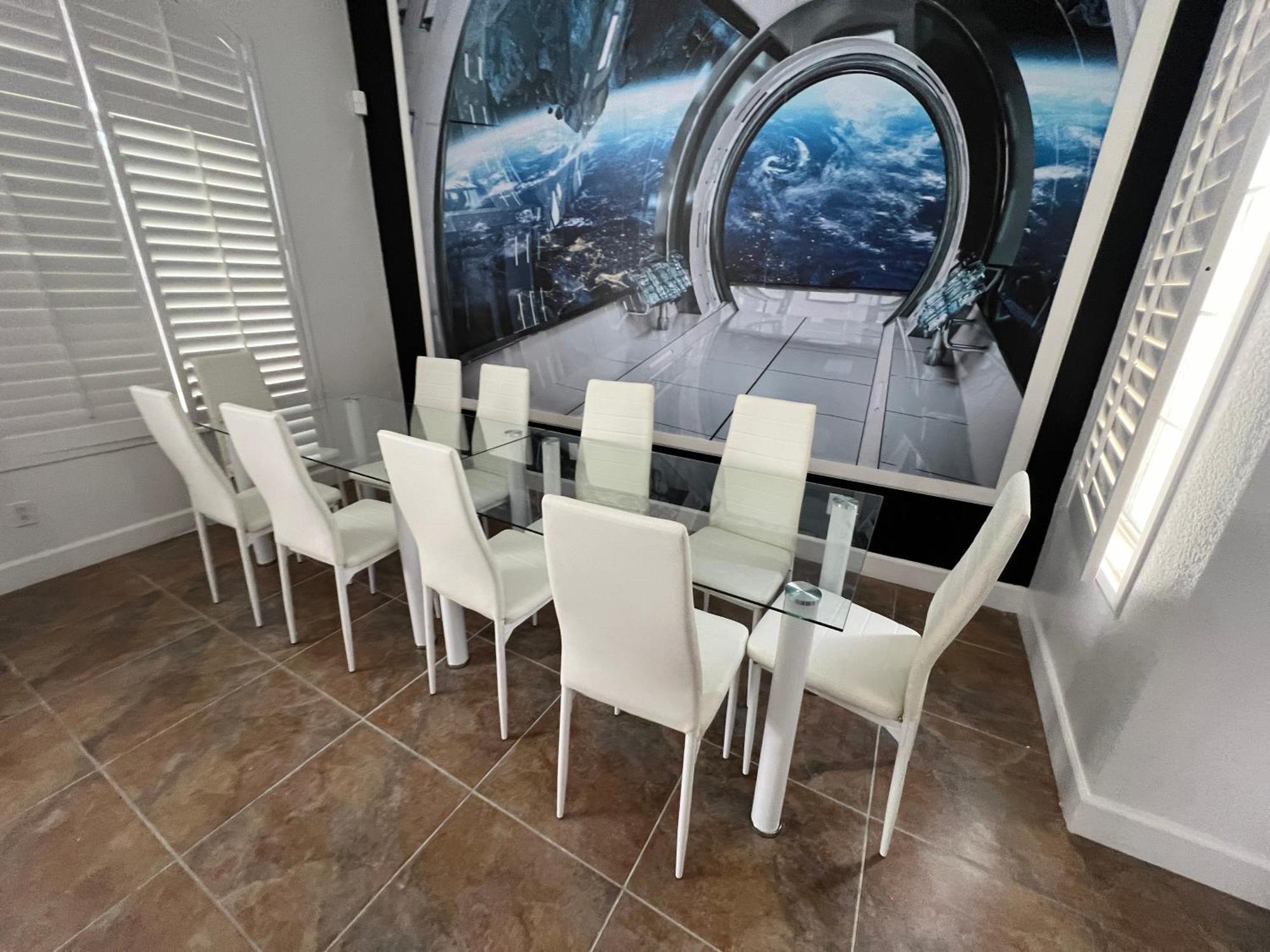 Holiday home Comfy Expansive - Near The Strip - Heated Pool Las Vegas