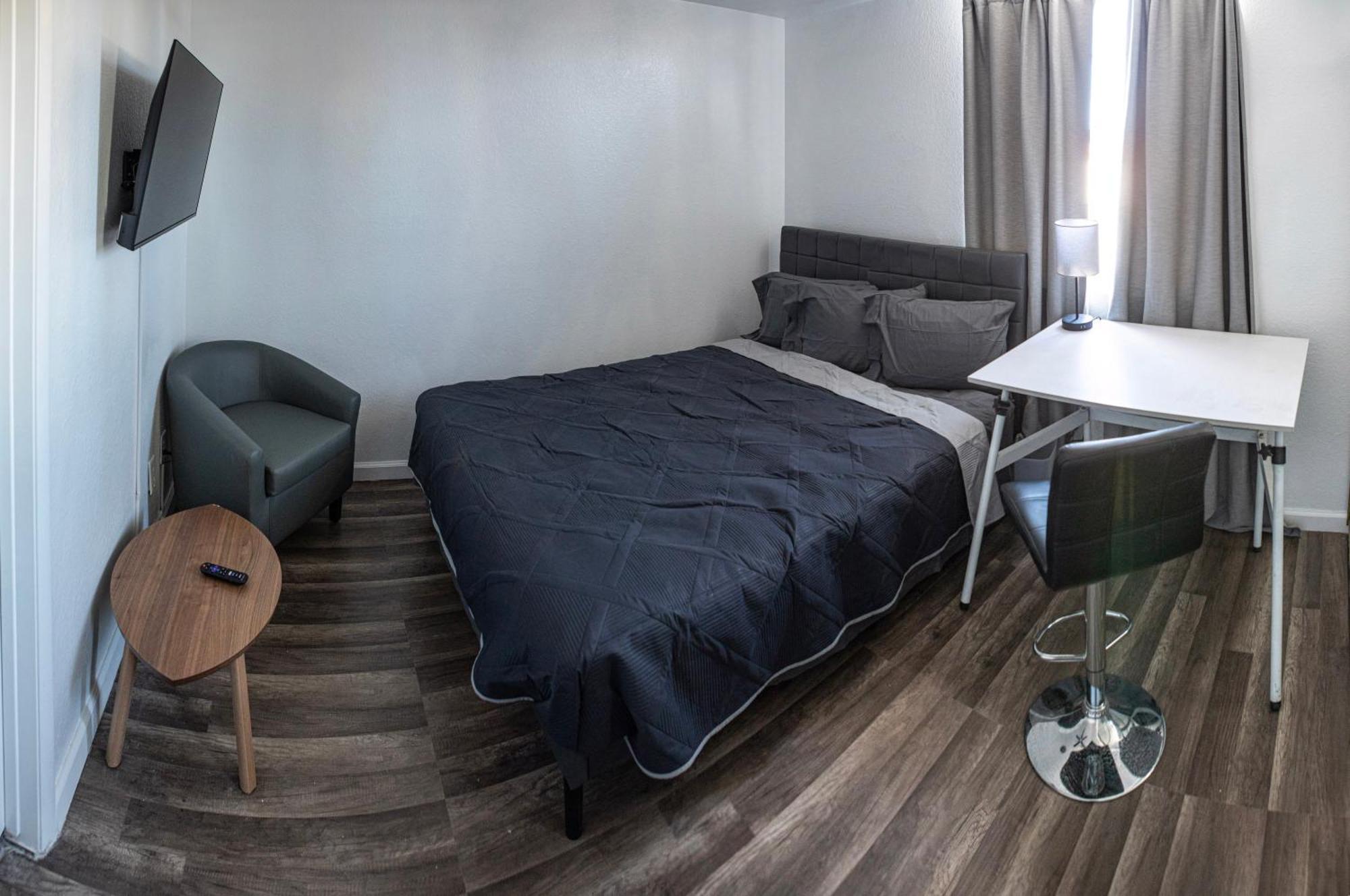 Holiday home Comfy Expansive - Near The Strip - Heated Pool Las Vegas