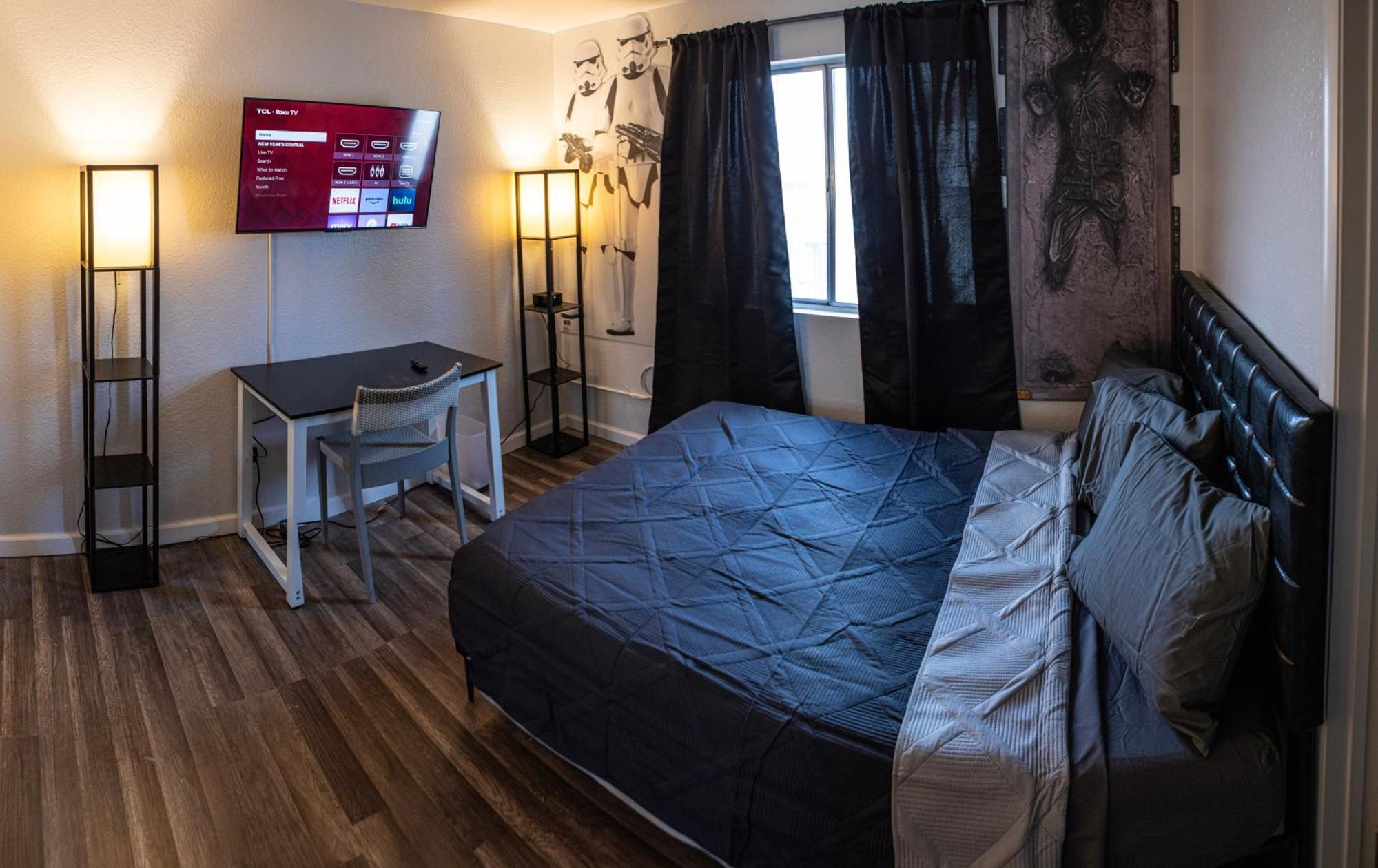 Holiday home Comfy Expansive - Near The Strip - Heated Pool Las Vegas