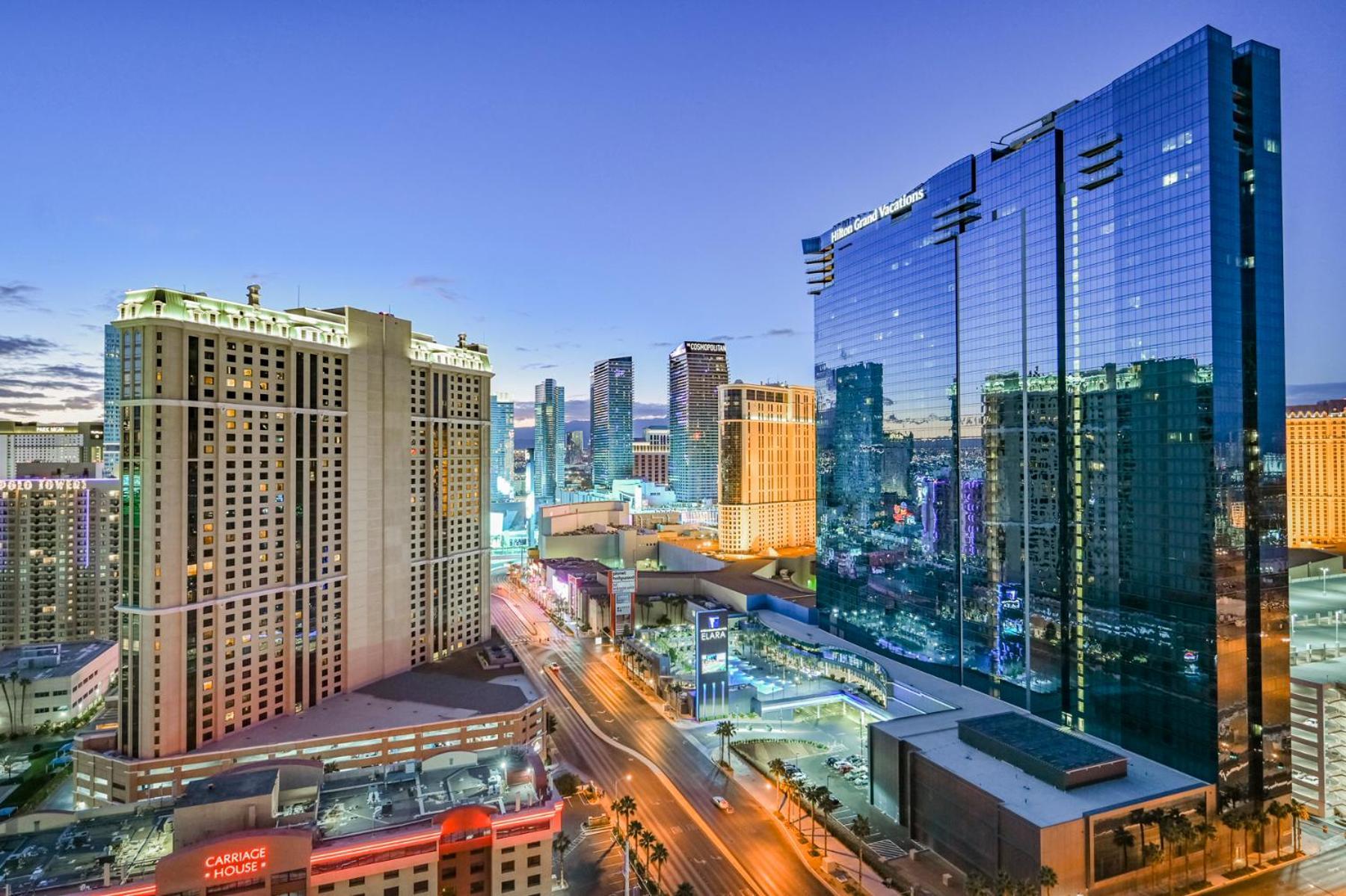 Aparthotel Stripviewsuites At Signature