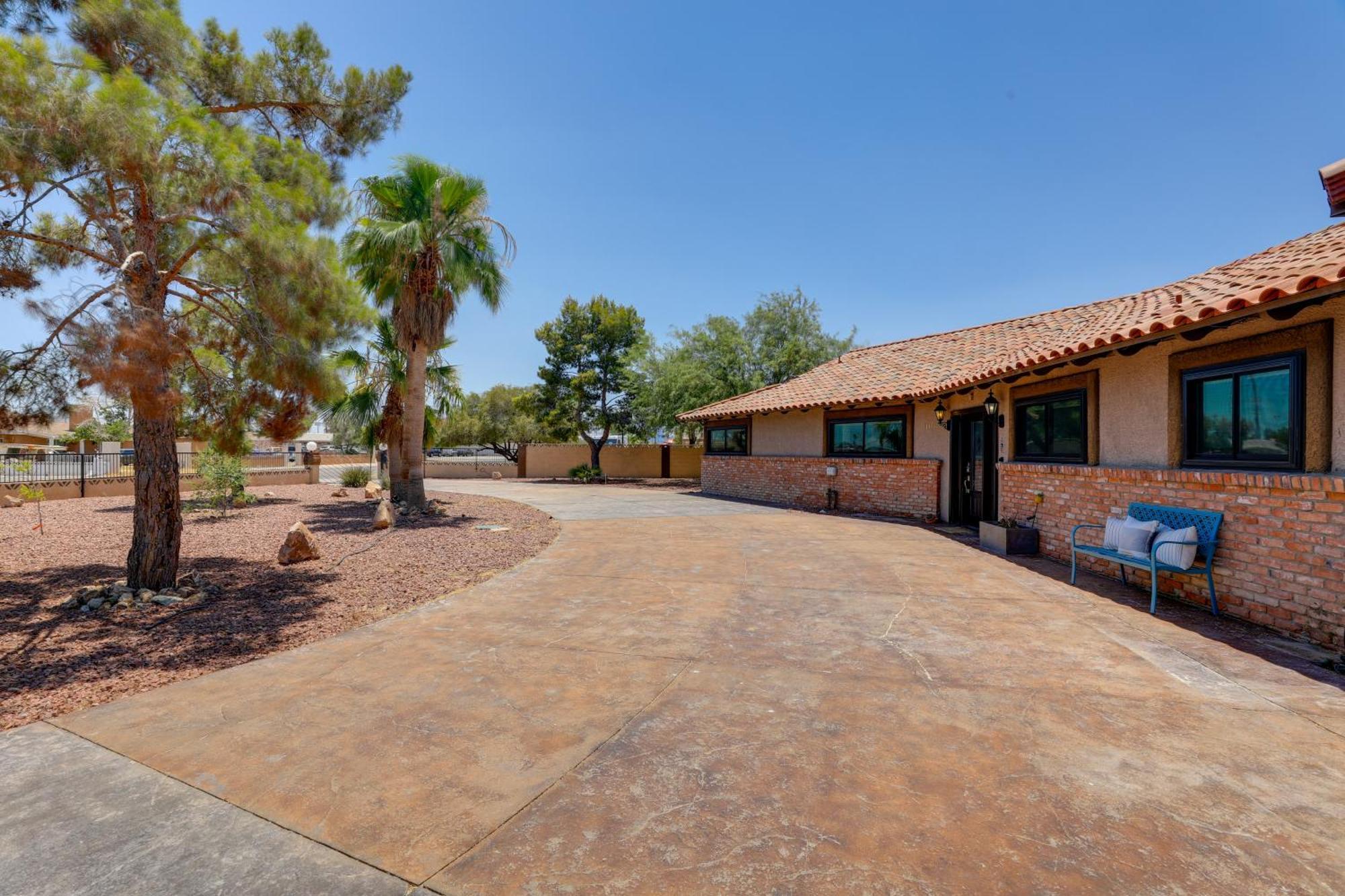 Spacious Vegas Getaway With Private Pool And Spa! Casa de férias *