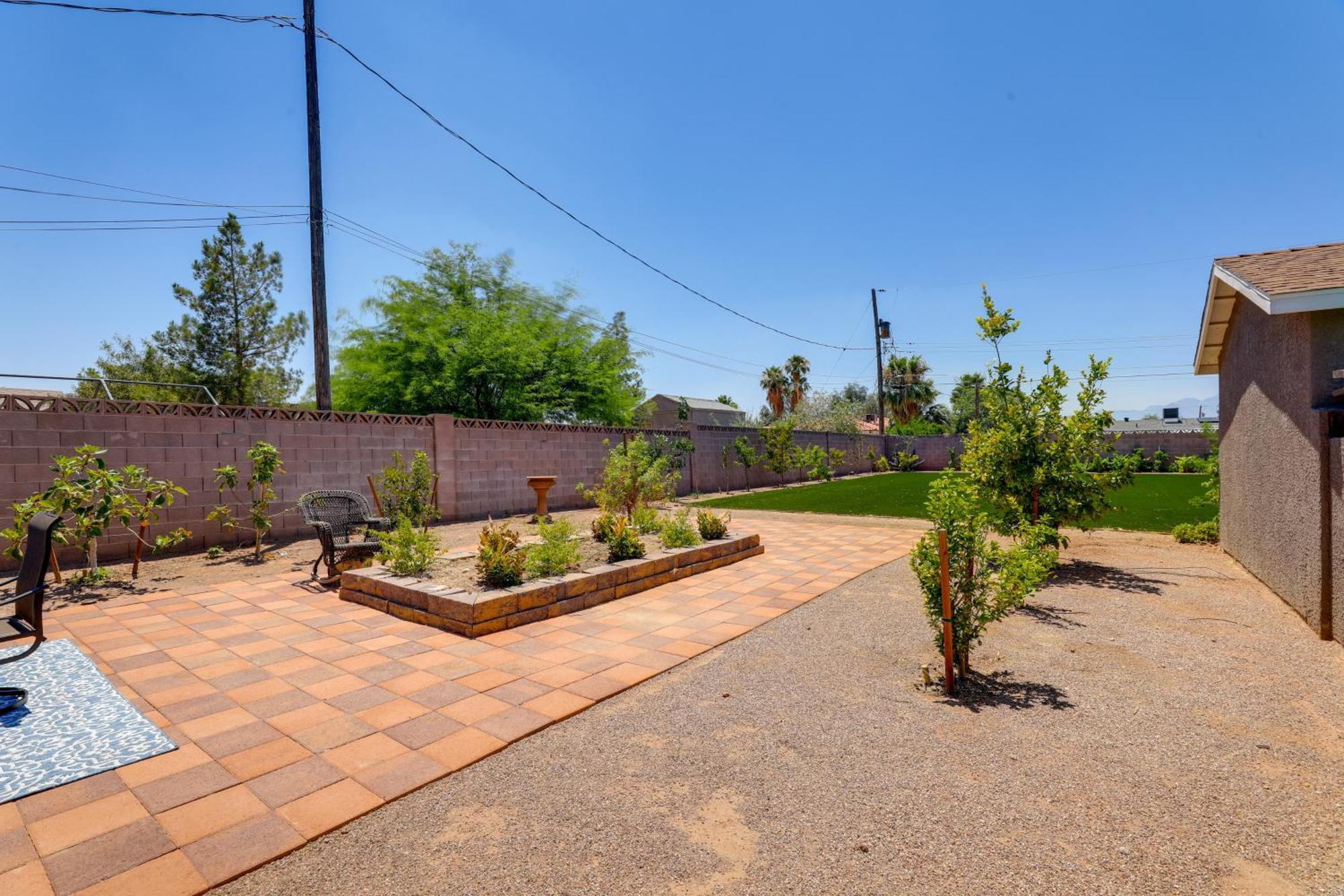 Casa de férias Spacious Vegas Getaway With Private Pool And Spa! *