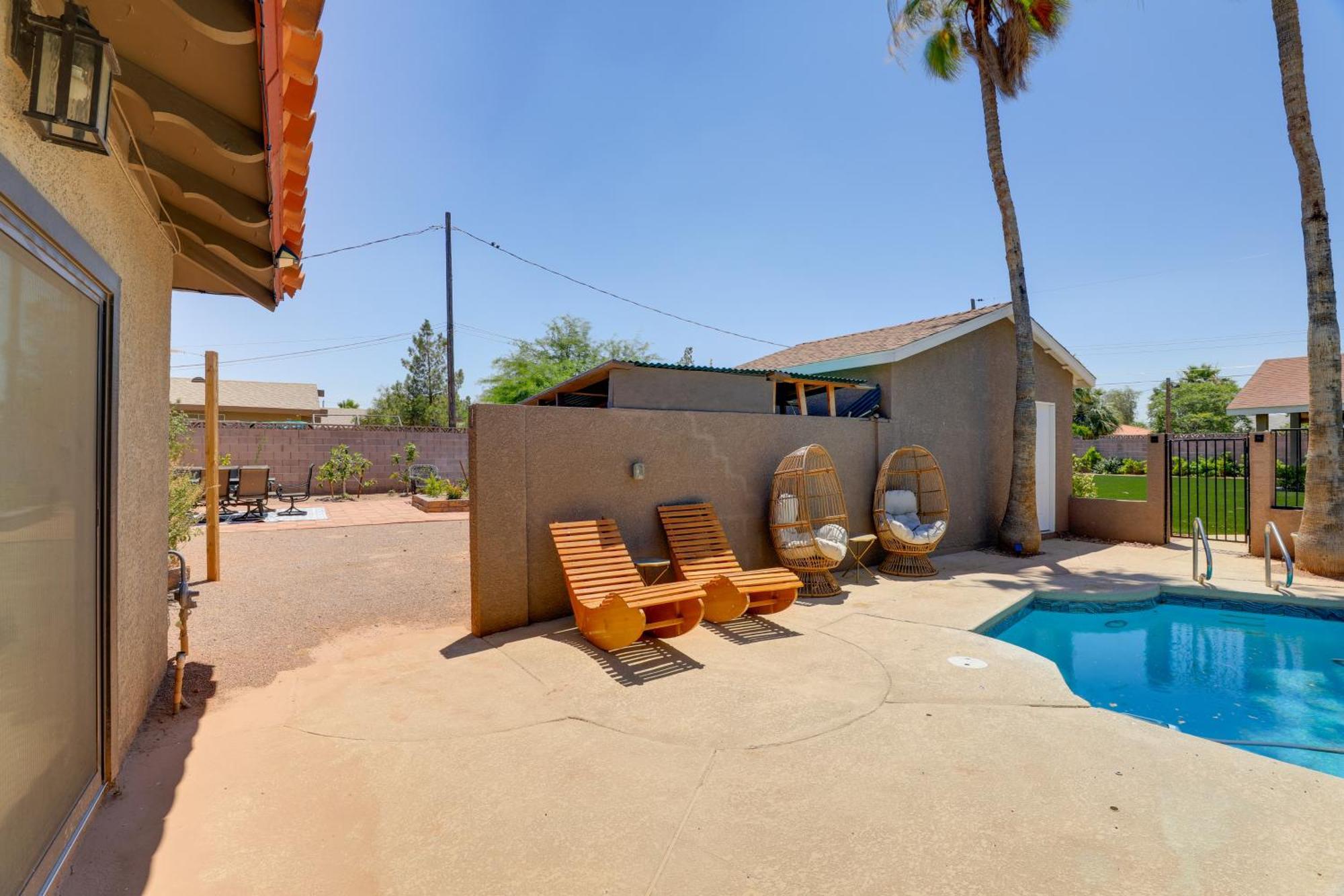 Casa de férias Spacious Vegas Getaway With Private Pool And Spa! Las Vegas