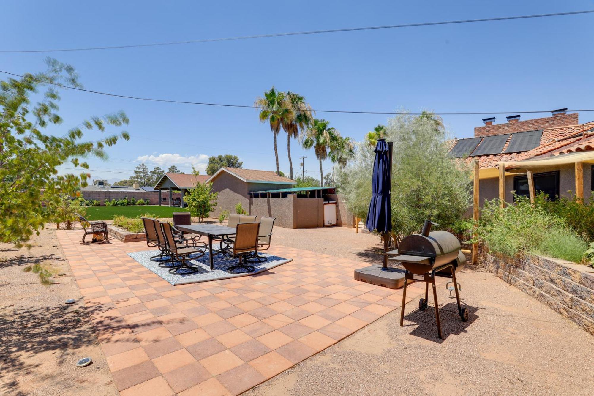 Spacious Vegas Getaway With Private Pool And Spa! Casa de férias