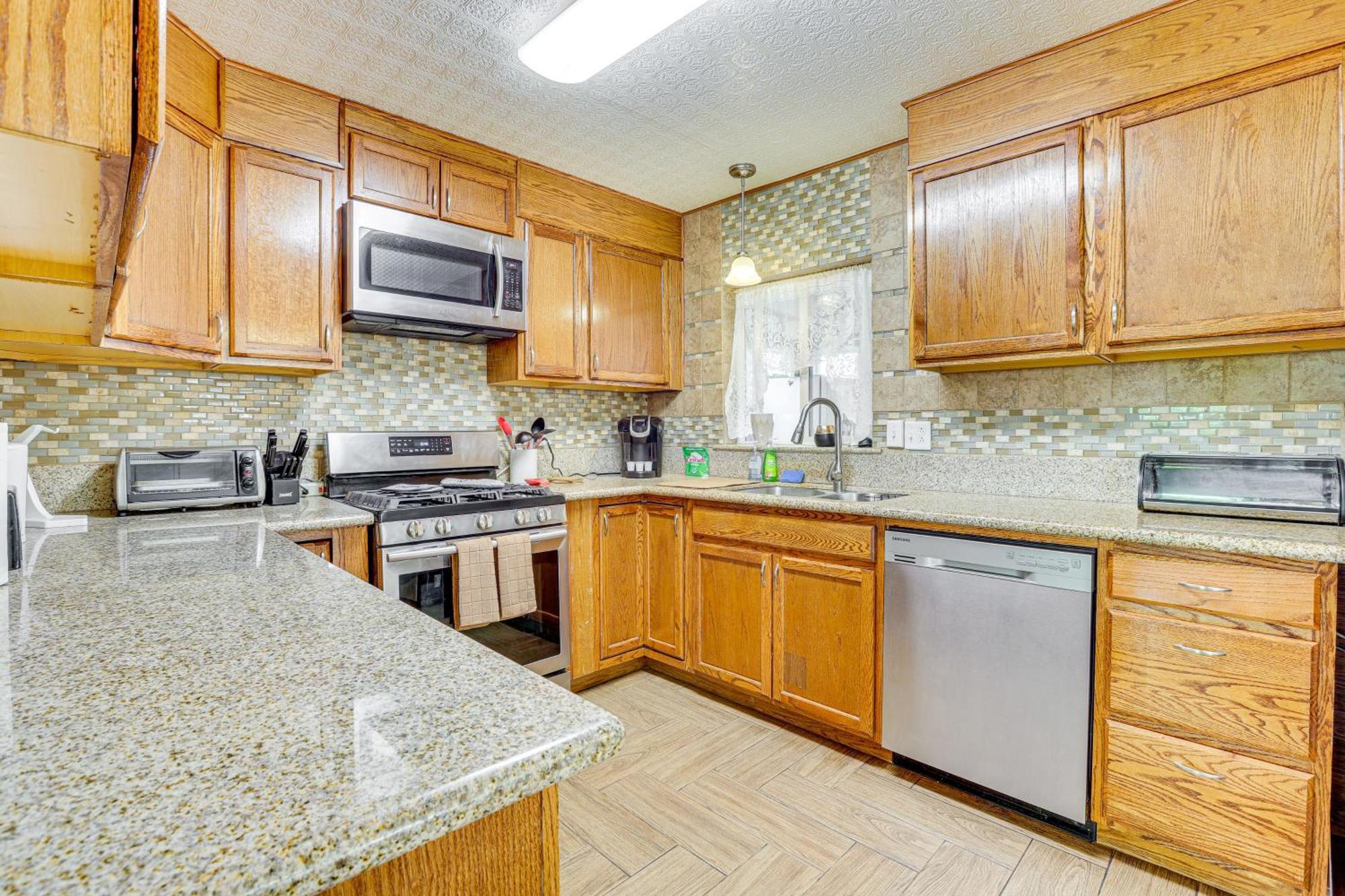 Pet-friendly Near Downtown Henderson *