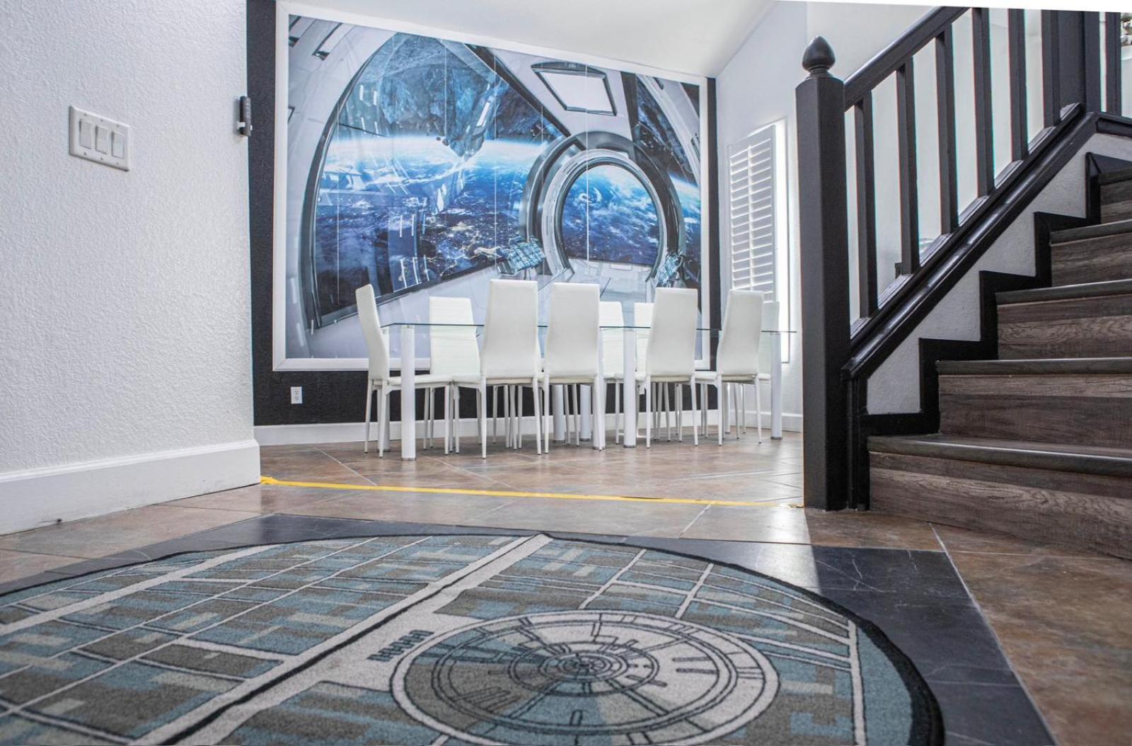 Comfy Expansive - Near The Strip - Heated Pool
